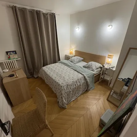 Magnifique Parisien Proche Du Centre 아파트 *